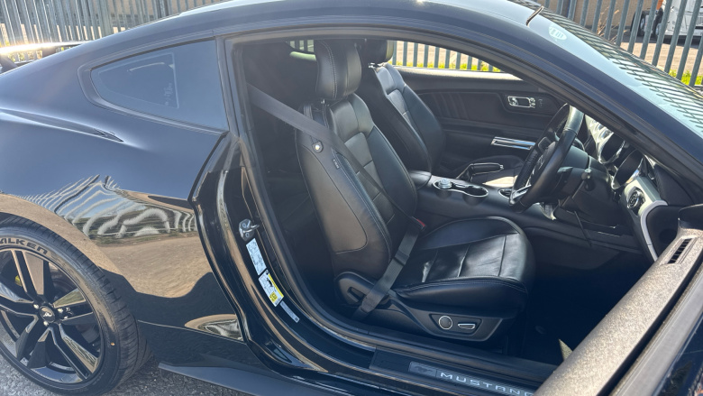 Ford Mustang 2.3 EcoBoost 2dr Auto Petrol Coupe